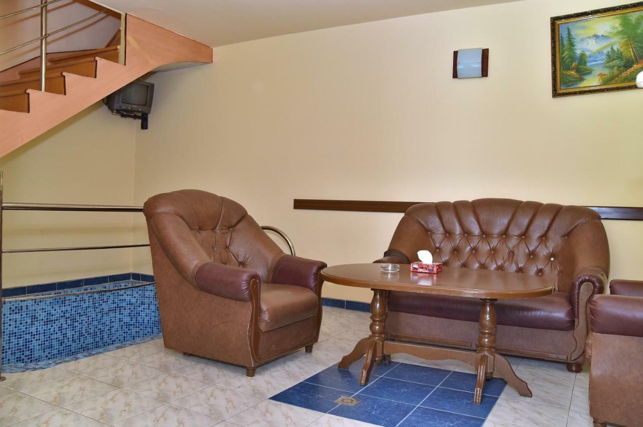 Zvartnots Ojakh Hotel Yerevan Ngoại thất bức ảnh